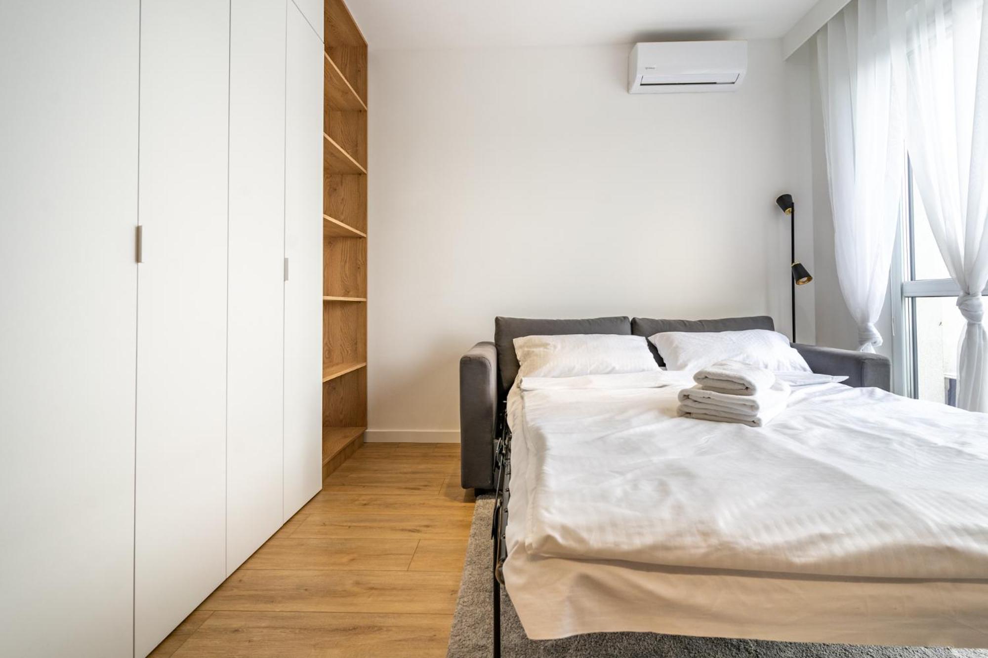 Szurmana Modern Apartment *