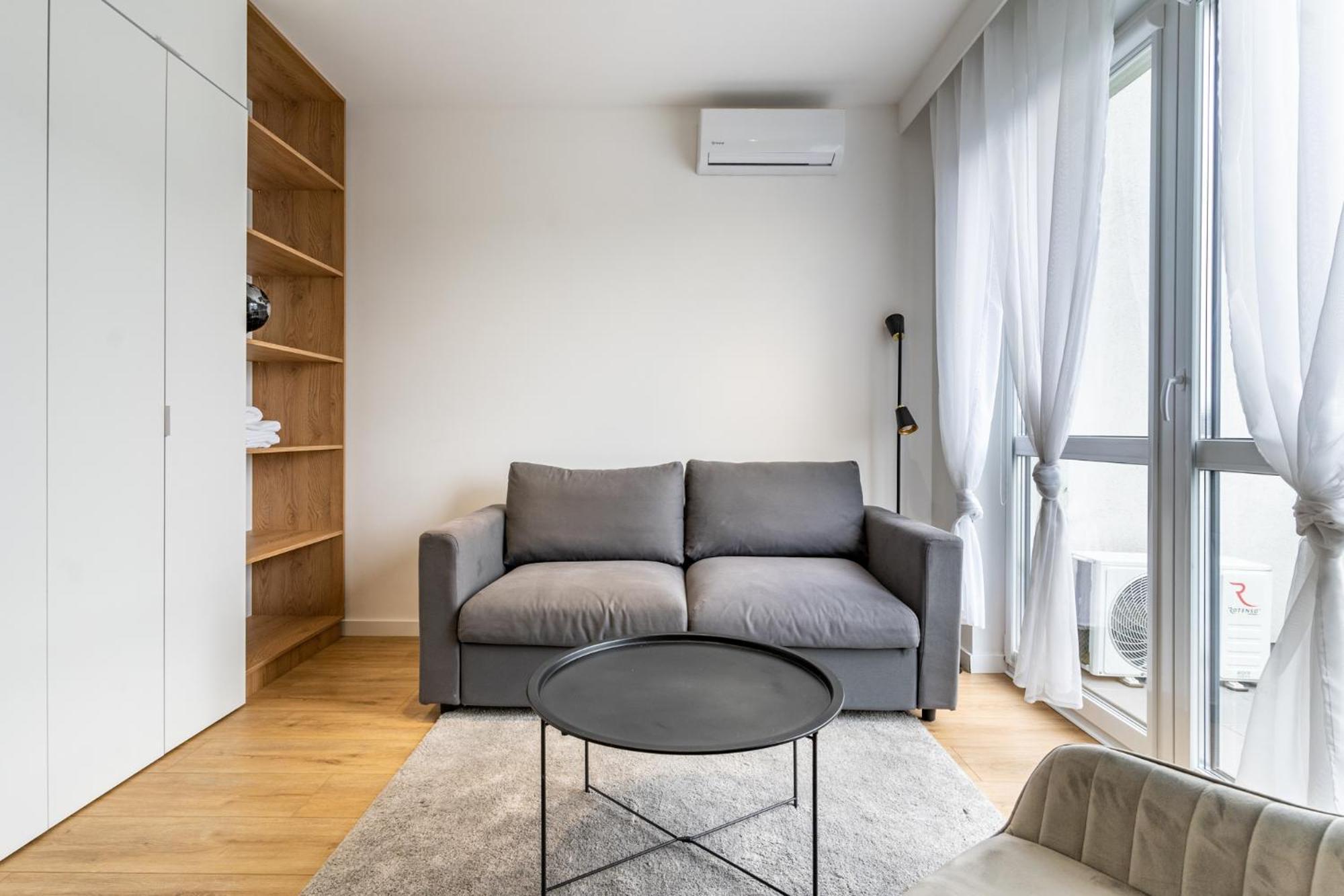 Szurmana Modern Apartment *
