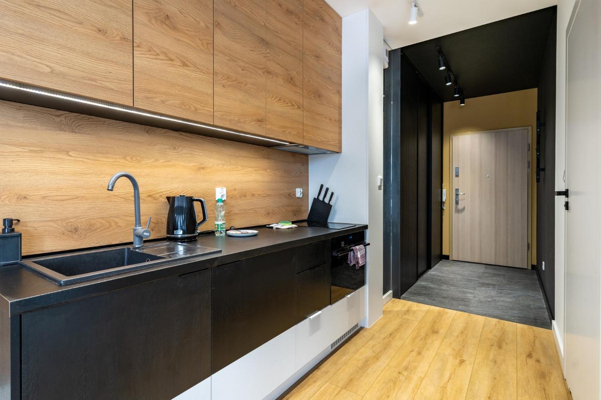 Apartment Szurmana Modern